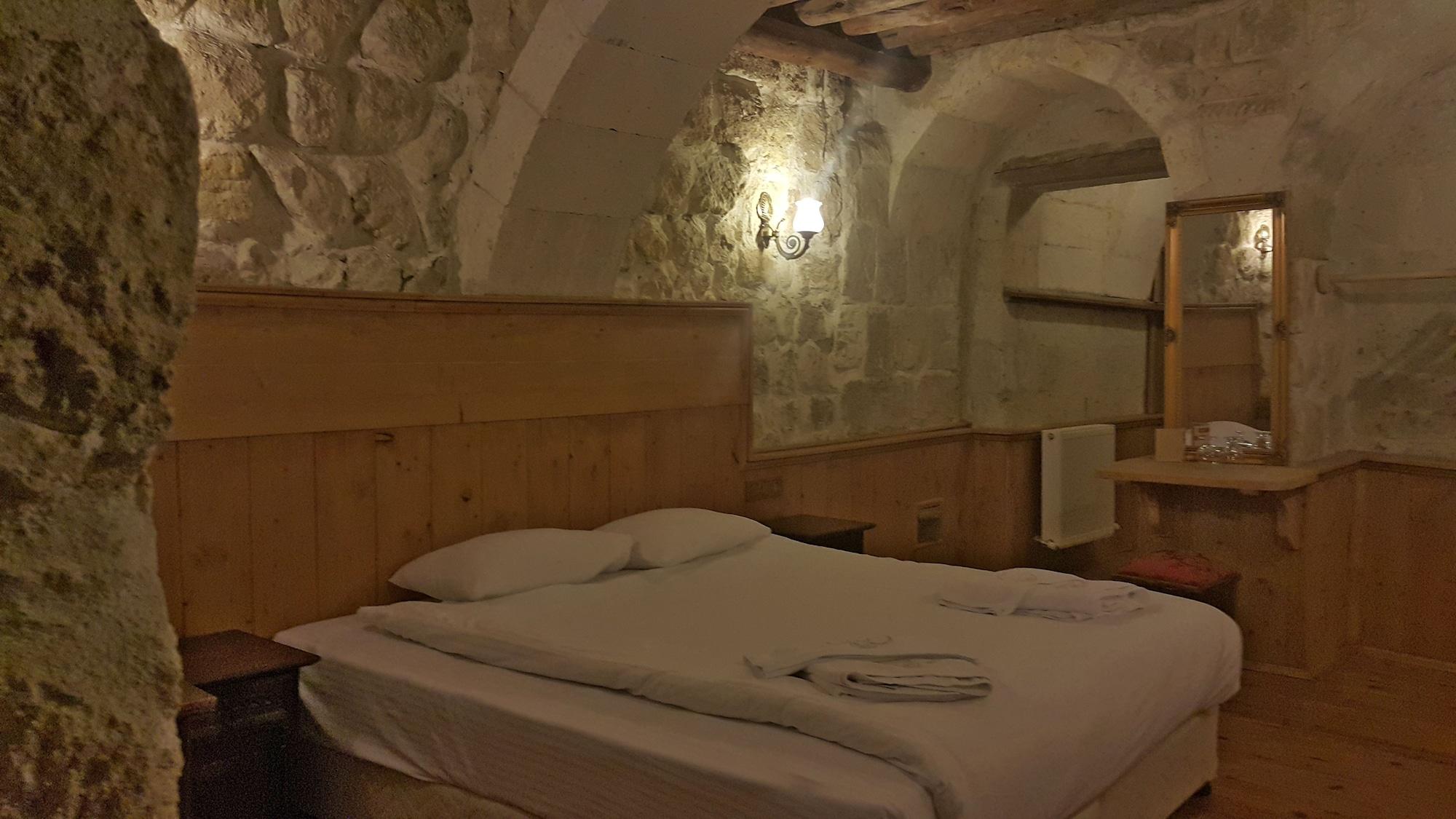 Has Cave Урґюп
